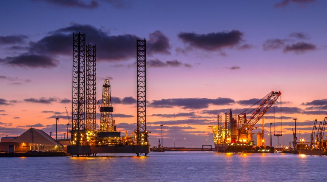 OPEC Tetap Pangkas Produksi, Harga Minyak Meningkat