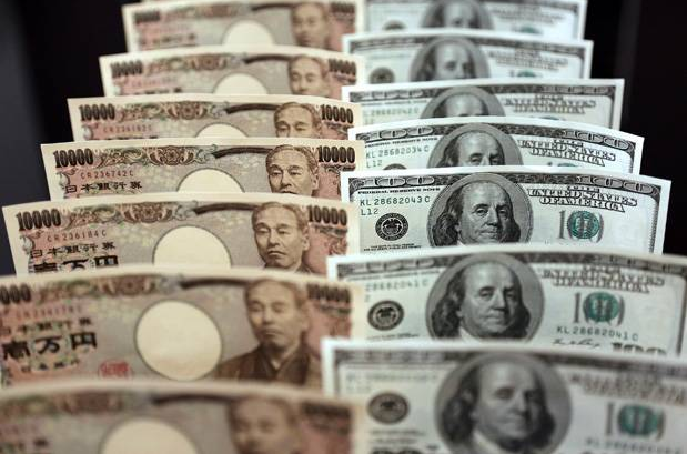 Dolar AS & Yen Kompak Melejit, Ketegangan Dagang AS-UE & Brexit menjadi Sorotan