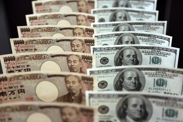 Dolar AS Melemah Terhadap Yen Jepang