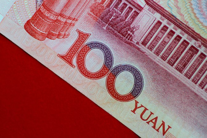 Yuan China Melemah Terbebani Perang Dagang, Pound Masih Stagnan