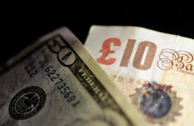Dolar AS Menguat di Tengah Melemahnya Poundsterling
