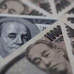 IMF Mengatakan Dolar AS Kemahalan, Yen Langsung Berjaya