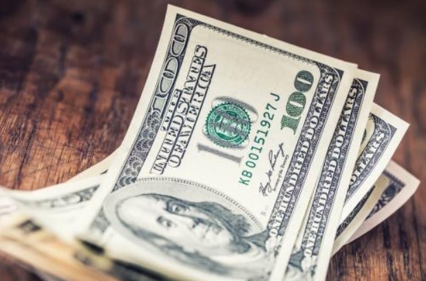 Dolar AS Naik Tipis Terangkat Indikator Ekonomi AS Yang Positif