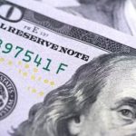 Dolar AS Melemah Ditengah Penurunan Suku Bunga The Fed