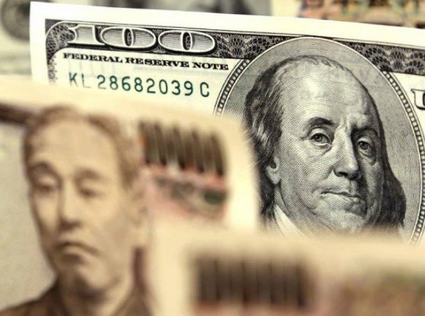 Dolar AS Melemah Karena Investor Memburu Aset Save Haven