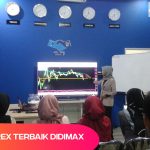 KOMUNITAS FOREX TERBAIK DI MALUKU TENGAH