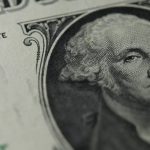 Menunggu Rilis Fed Minutes, Dolar AS Turun Tipis