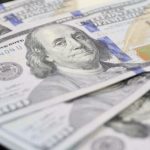 Dolar AS Melemah Akibat Para Investor Memilih Aset Berisiko