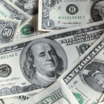 DOLAR AS MENGUAT UPAYA INVESTOR MENDAPATKAN MATA UANG LIKUID