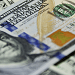 Dolar AS Melemah Akibat Selera Aset Berisko Meningkat