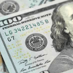 Dolar AS Menguat Di Tengah Kekhawatiran Naiknya Infeksi Covid-19