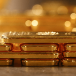 Harga Emas Anjlok Usai Menguat dalam Beberapa Hari Terakhir