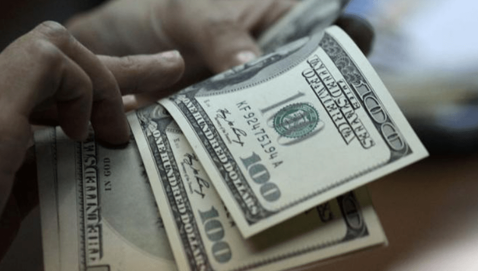 Strategi Baru The Fed Membuat Dolar AS Melemah